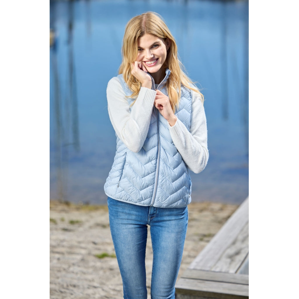 Junge Louise Kv. 62 51-Lagoon