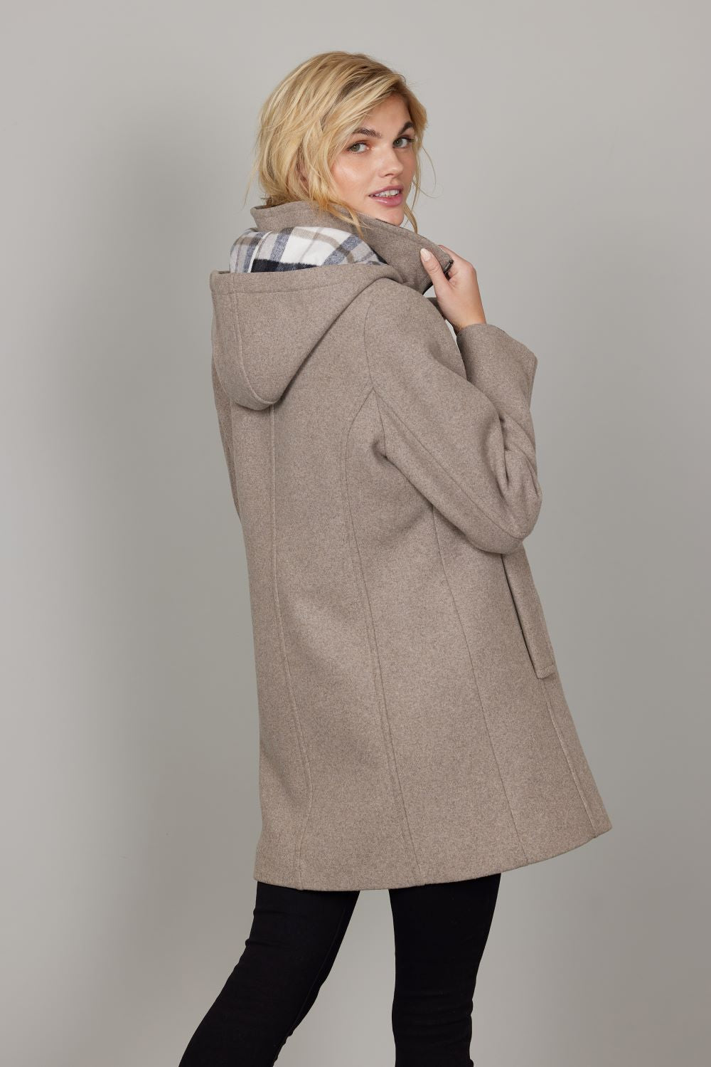 Junge Mercedes Kv. 14 12-Sand