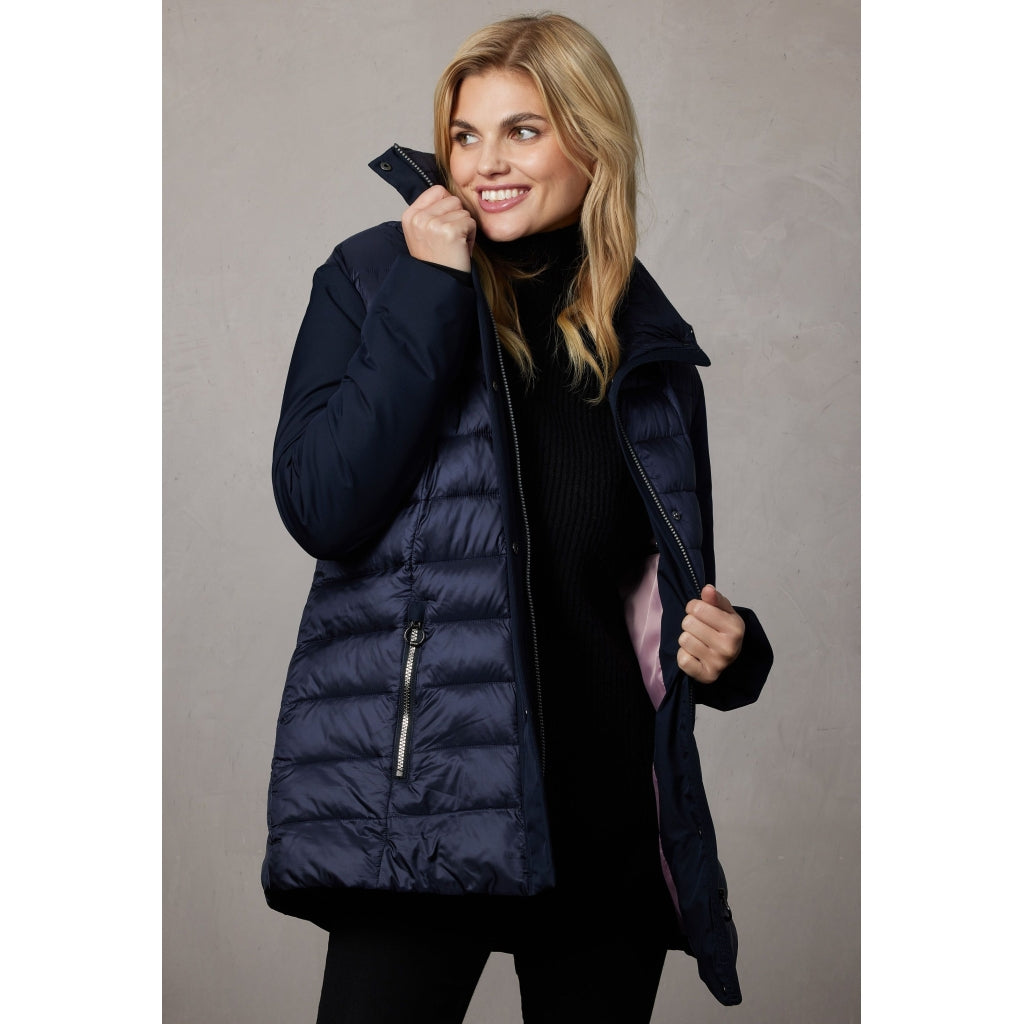 Junge Monalisa Kv. 86 50-Navy