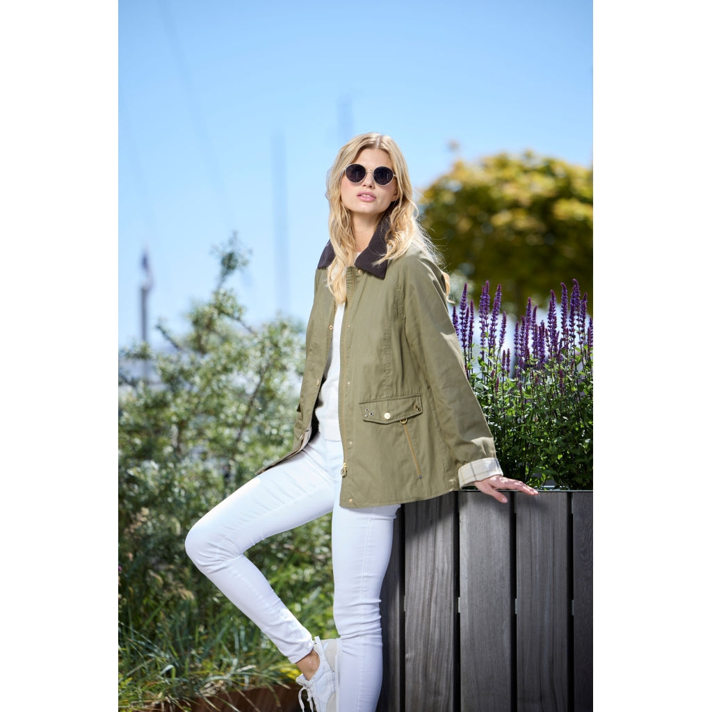 Junge Natasja Kv. 45 45-Olive