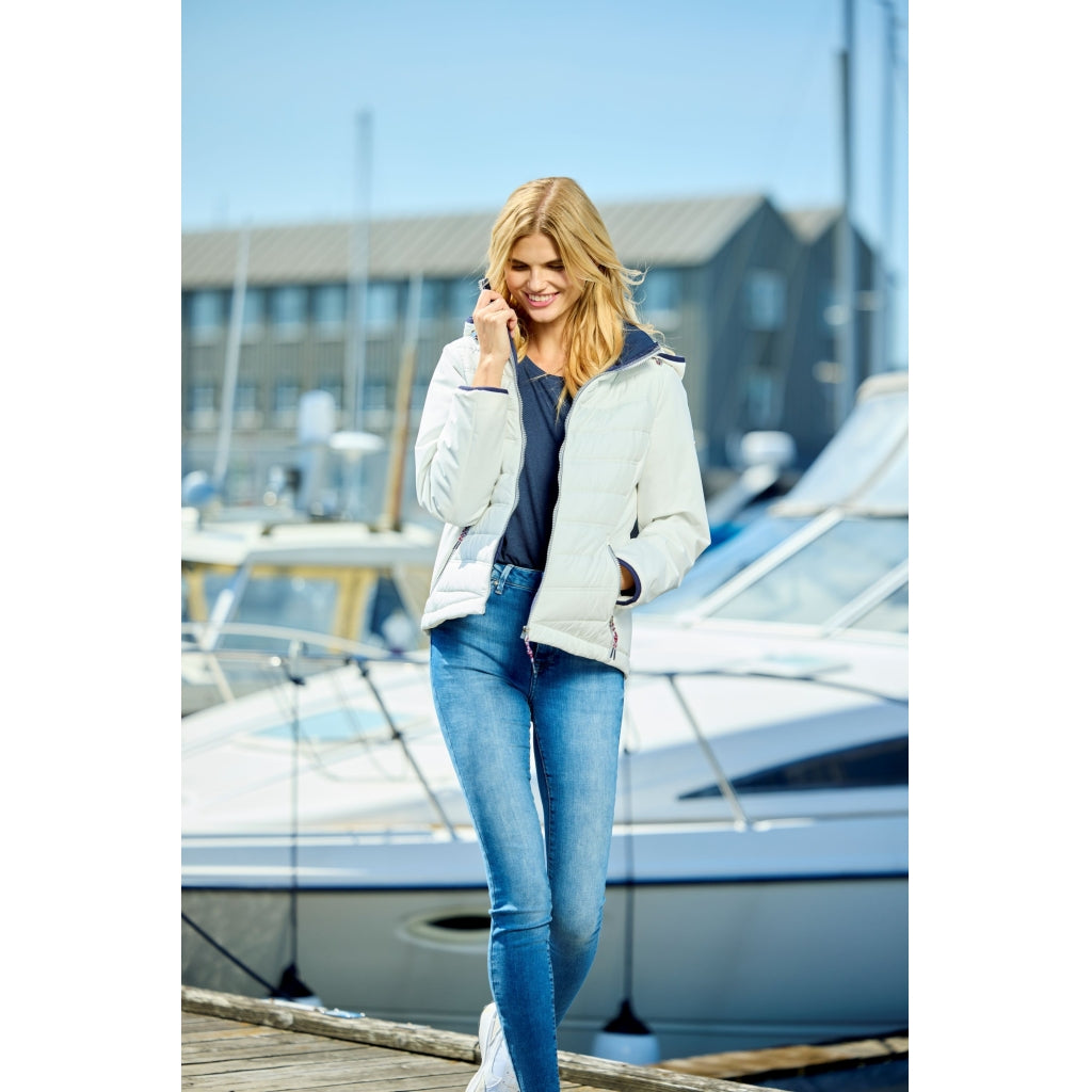 Junge Navi Kv. 86 10-Ecru