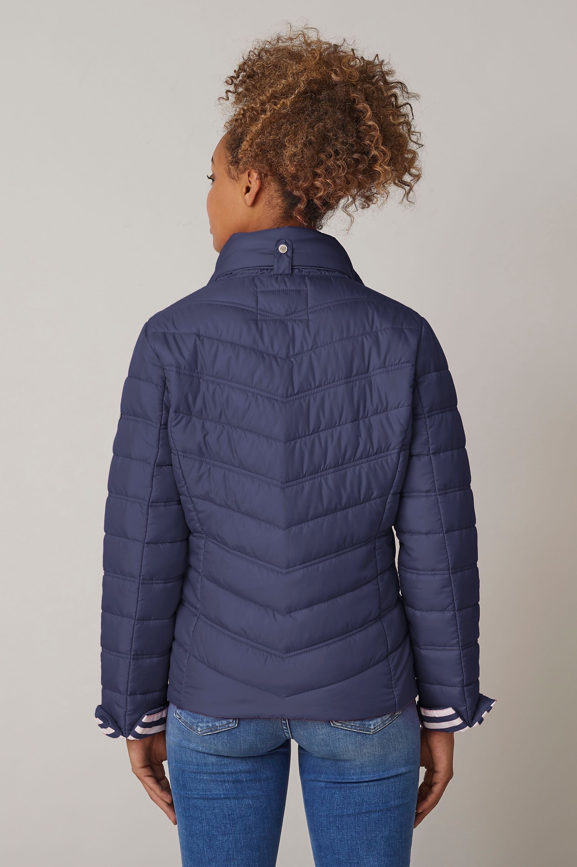 Junge Elizabeth Kv. 66 50-Navy