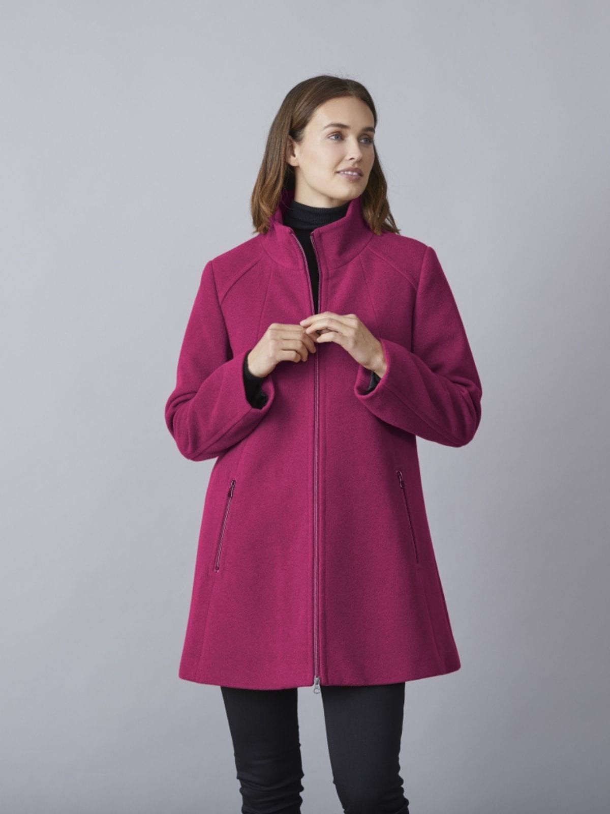 Marie Hot Pink uldjakke til damer med A-form og lynlåslukning