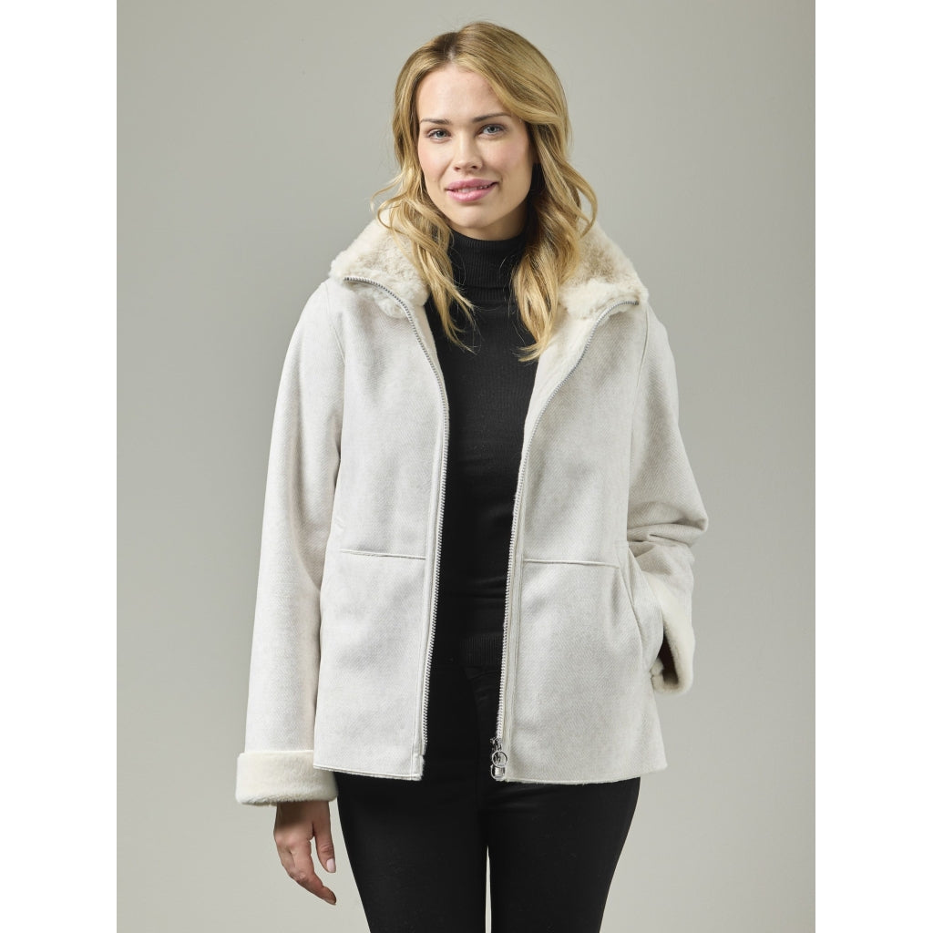 Junge Penelope Kv. 90 12-Ivory